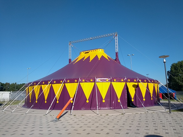 Mit der Errichtung der Zirkusschule Jokes wurde ein bewegungsorientiertes Angebot für Jugendliche aus ganz Bremen geschaffen.